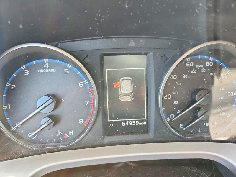 66646446 :رقم المزاد ، JTMRFREV0JJ731277 vin ، 2018 Toyota Rav4 مزاد بيع