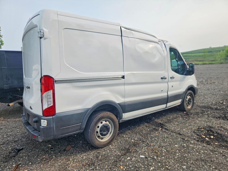 2015 Ford Transit მანქანა იყიდება აუქციონზე, vin: 1FTNR1CM3FKA61369, აუქციონის ნომერი: 64823006