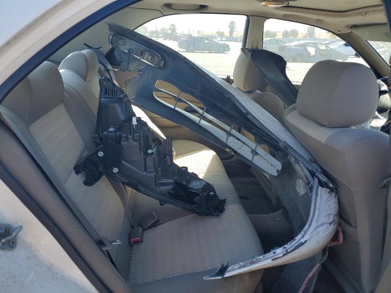 64105656 :رقم المزاد ، JM1BA1428S0118050 vin ، 1995 Mazda Protege مزاد بيع