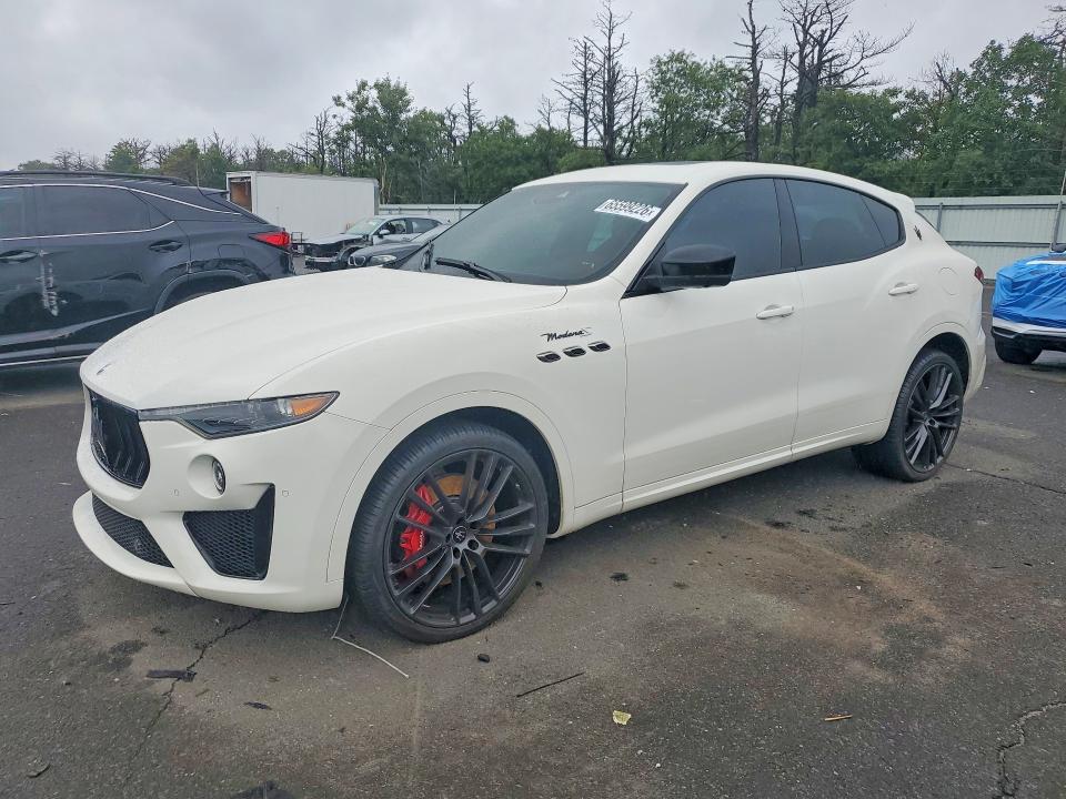 Продажа на аукционе авто 2022 Maserati Levante, vin: ZN661ZUM7NX402801, номер лота: 65599226