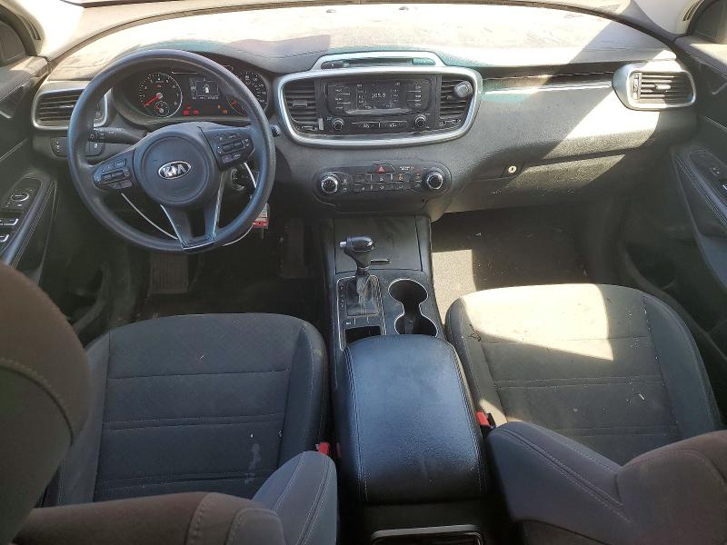 64303056 :رقم المزاد ، 5XYPG4A52HG311933 vin ، 2017 Kia Sorento مزاد بيع