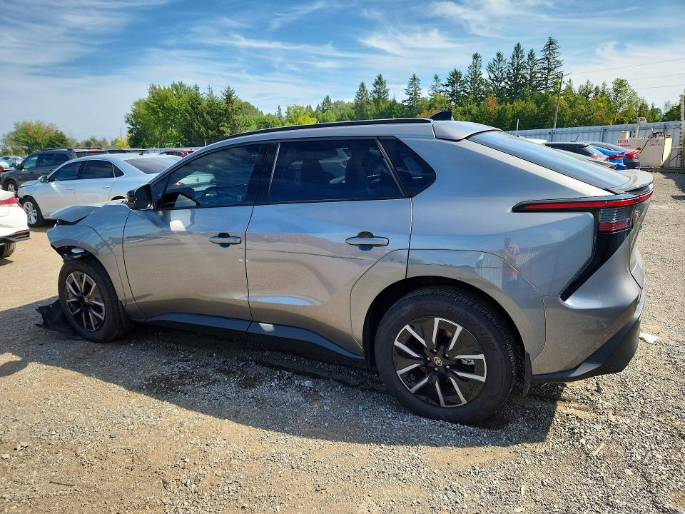 2026 Toyota Bz მანქანა იყიდება აუქციონზე, vin: JTMADAFB6TA008500, აუქციონის ნომერი: 64315266