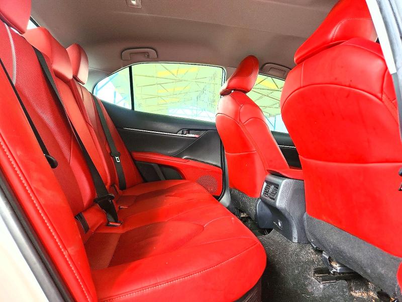 Продаж на аукціоні авто 2022 Toyota Camry, vin: 4T1K31AK5NU044643, номер лоту: 64101796