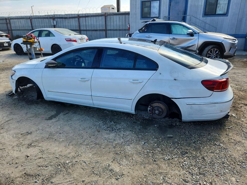 64940326 :رقم المزاد ، WVWKP7AN5HE503447 vin ، 2017 Volkswagen Cc مزاد بيع