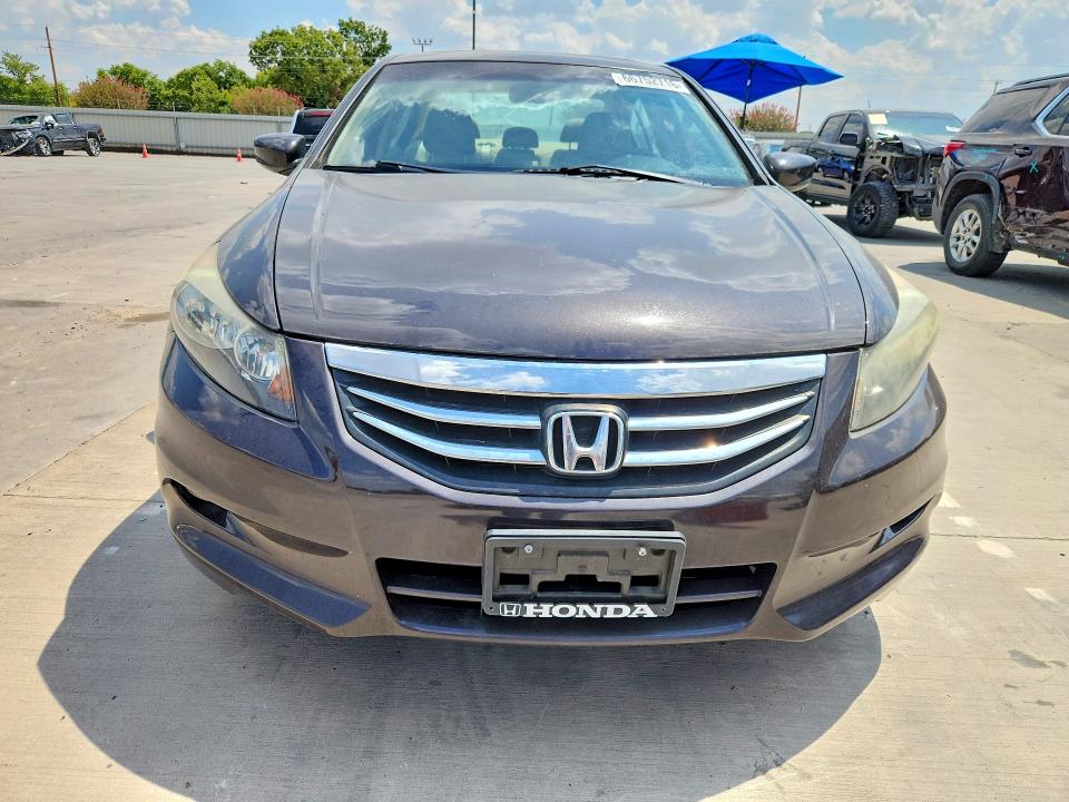 66752716 :رقم المزاد ، 1HGCP3F89BA032919 vin ، 2011 Honda Accord مزاد بيع