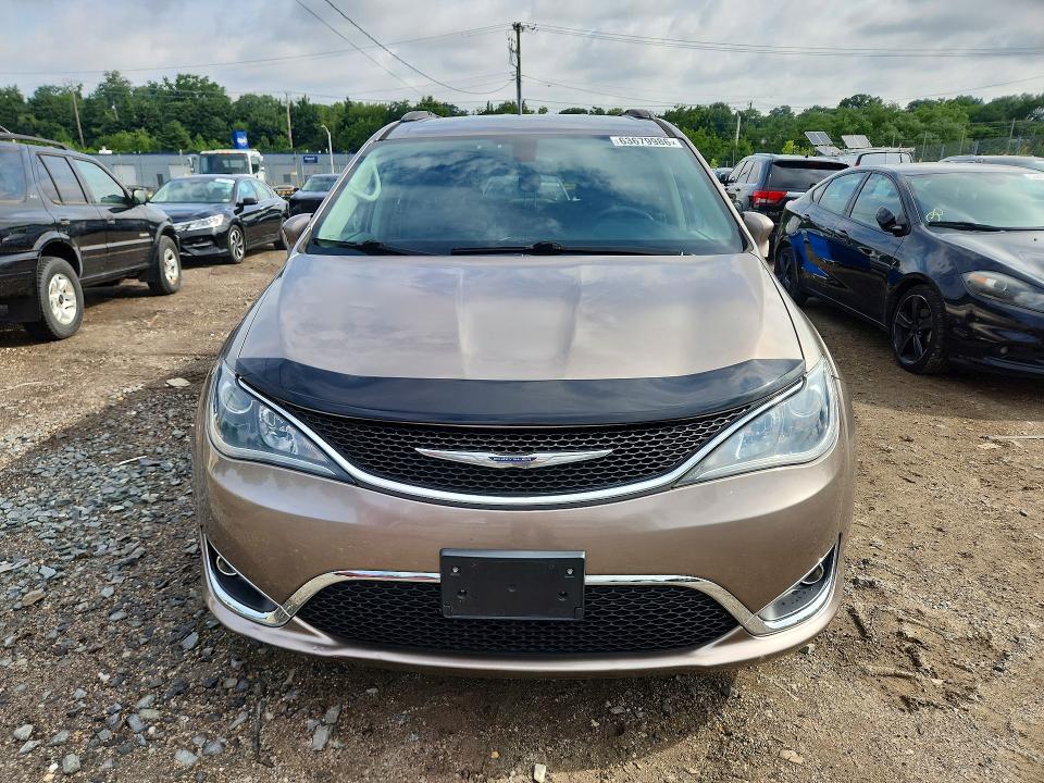 Продаж на аукціоні авто 2017 Chrysler Pacifica, vin: 2C4RC1BG2HR744795, номер лоту: 63679986
