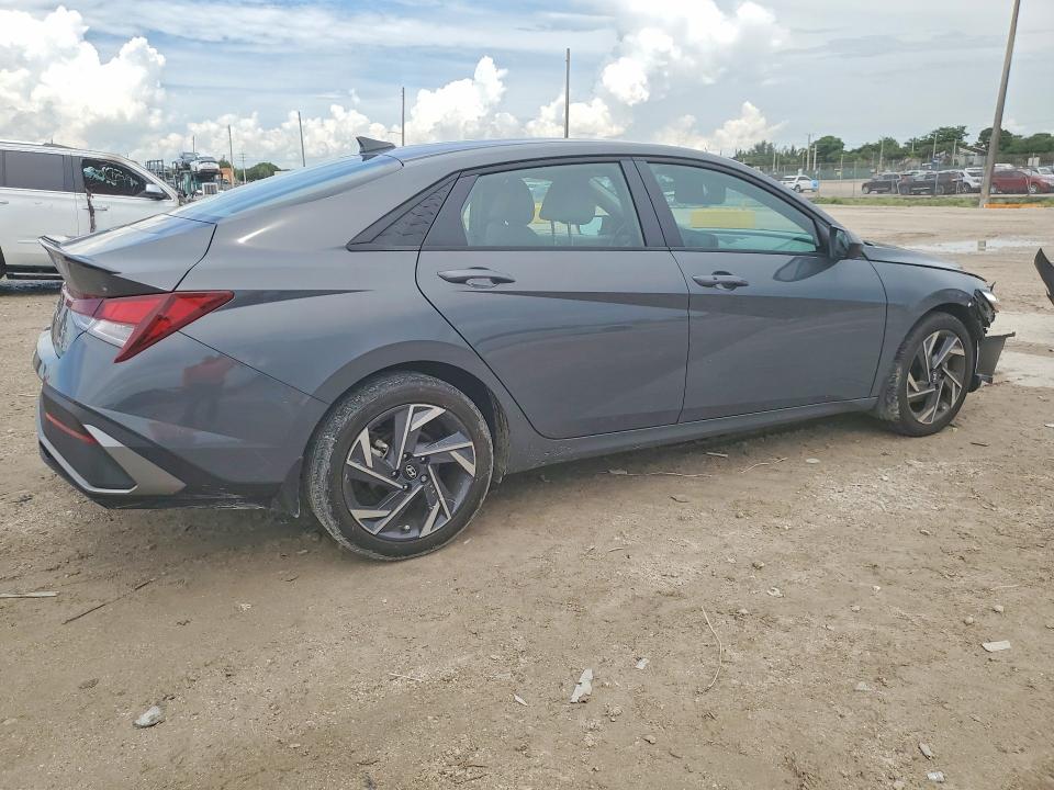 2025 Hyundai Elantra მანქანა იყიდება აუქციონზე, vin: KMHLM4DG3SU953504, აუქციონის ნომერი: 64131546