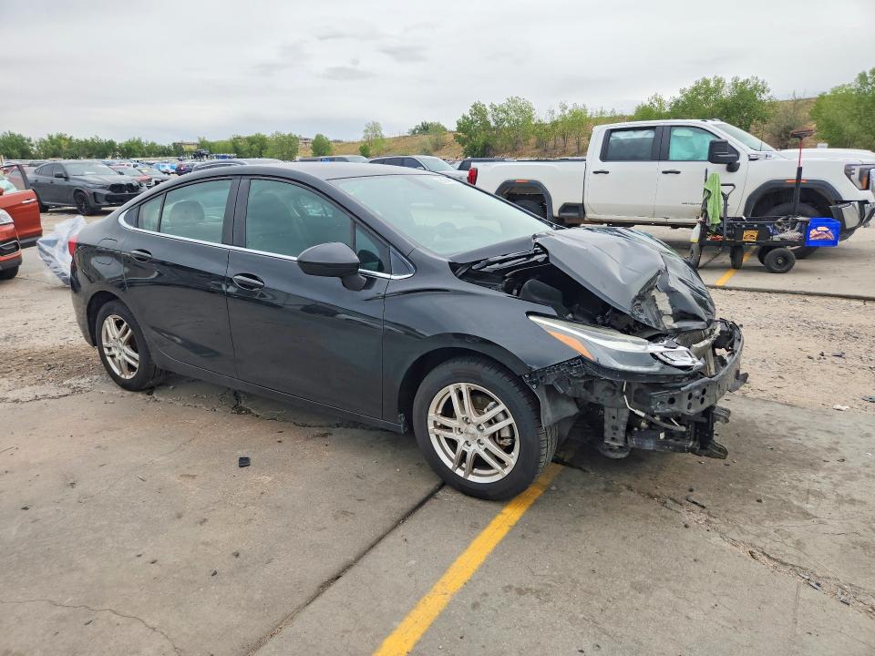 Продажа на аукционе авто 2018 Chevrolet Cruze, vin: 1G1BE5SM3J7167543, номер лота: 66744876