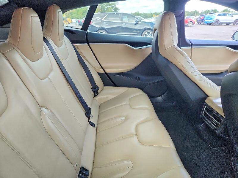 67109276 :رقم المزاد ، 5YJSA1H45FF089187 vin ، 2015 Tesla Model S مزاد بيع