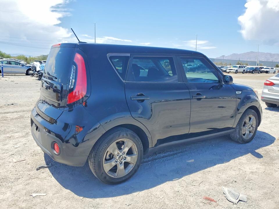 Продаж на аукціоні авто 2018 Kia Soul, vin: KNDJN2A26J7543055, номер лоту: 63939086