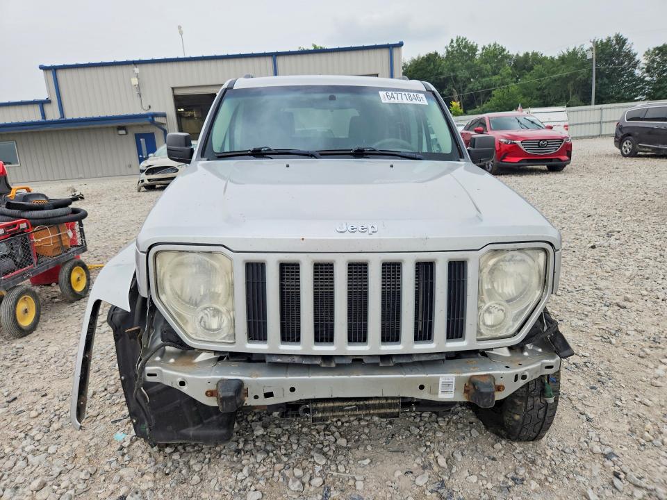 64771846 :رقم المزاد ، 1J8GN28K88W277031 vin ، 2008 Jeep Liberty مزاد بيع