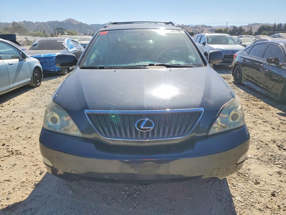 63943176 :رقم المزاد ، 2T2GA31U05C031269 vin ، 2005 Lexus Rx مزاد بيع
