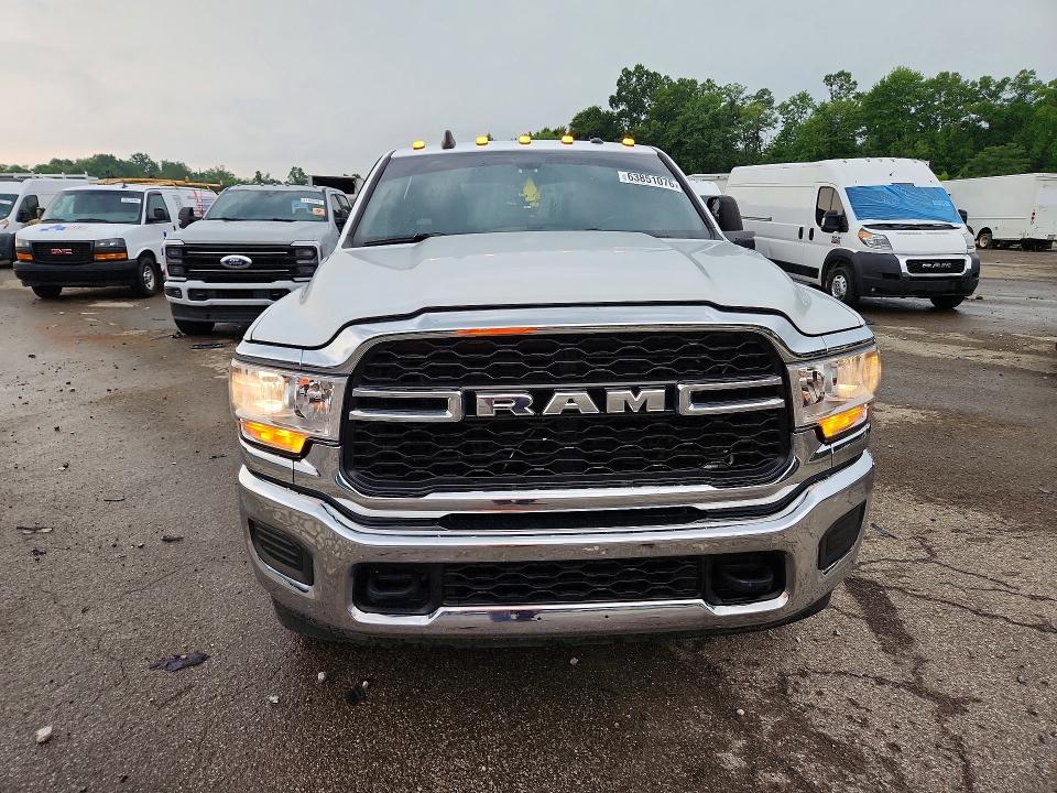 63851076 :رقم المزاد ، 3C63R3GL0RG112270 vin ، 2024 Ram 3500 مزاد بيع