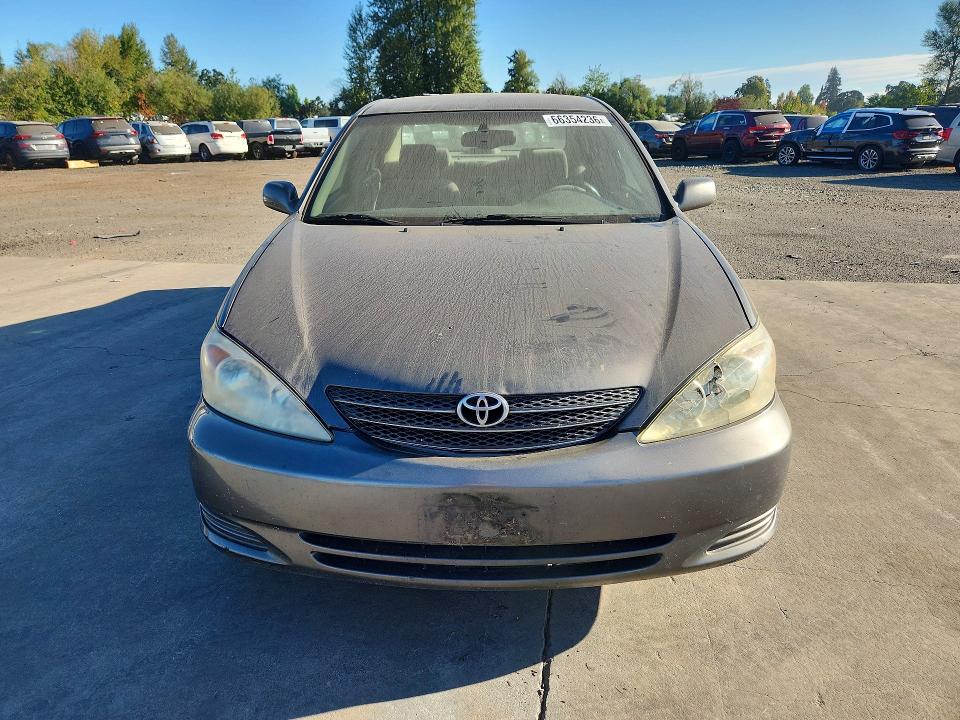 2003 Toyota Camry მანქანა იყიდება აუქციონზე, vin: 4T1BF32K33U550566, აუქციონის ნომერი: 66354236