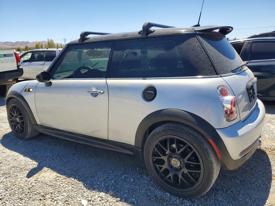 65651196 :رقم المزاد ، WMWRE33565TG97570 vin ، 2005 Mini Cooper مزاد بيع