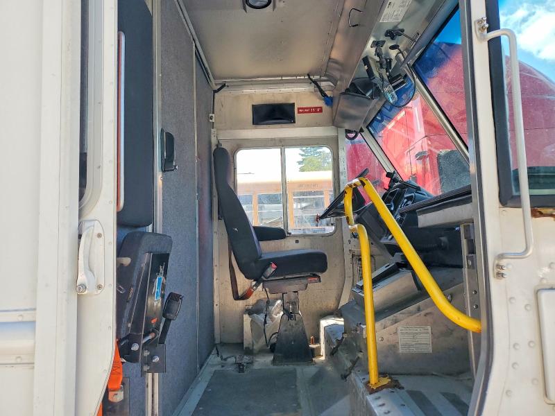 Продаж на аукціоні авто 2016 Freightliner Chassis, vin: 4UZAC2DV5GCHX0599, номер лоту: 73577566