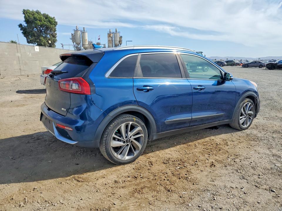 2017 Kia Niro მანქანა იყიდება აუქციონზე, vin: KNDCE3LC6H5047909, აუქციონის ნომერი: 65960066