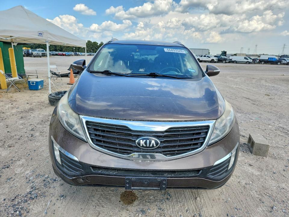 66893526 :رقم المزاد ، KNDPCCA21D7372421 vin ، 2013 Kia Sportage مزاد بيع