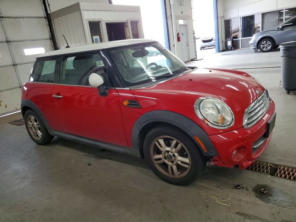 Продажа на аукционе авто 2011 Mini Cooper, vin: WMWSU3C55BT252122, номер лота: 64294026