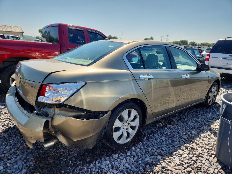 65584836 :رقم المزاد ، 1HGCP3F87AA012201 vin ، 2010 Honda Accord مزاد بيع