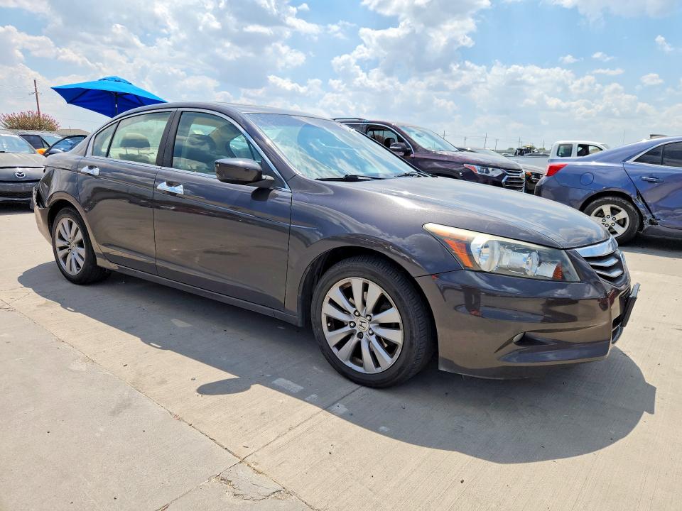66752716 :رقم المزاد ، 1HGCP3F89BA032919 vin ، 2011 Honda Accord مزاد بيع