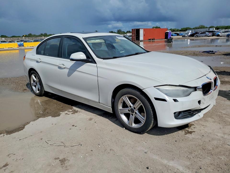 Продаж на аукціоні авто 2017 Bmw 320, vin: WBA8E1G59HNU13266, номер лоту: 66256176