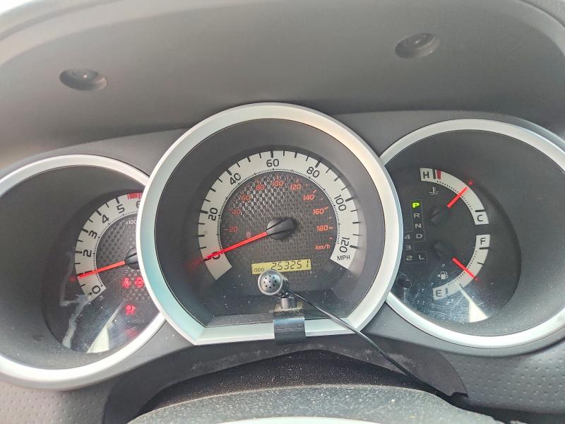Продажа на аукционе авто 2014 Toyota Tacoma, vin: 3TMLU4EN8EM143618, номер лота: 64084666