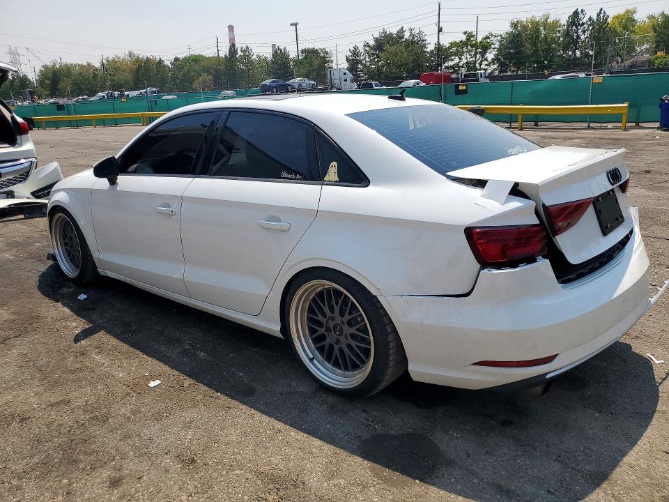 Продаж на аукціоні авто 2018 Audi A3, vin: WAUB8GFFXJ1047633, номер лоту: 64451206
