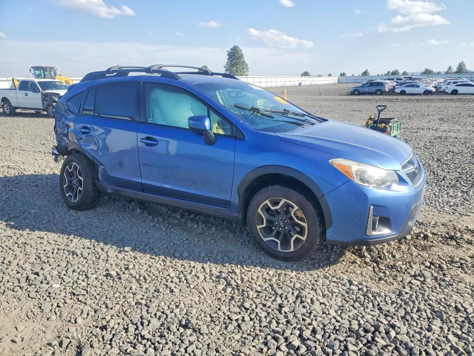 66917846 :رقم المزاد ، JF2GPABC0H8268052 vin ، 2017 Subaru Crosstrek مزاد بيع