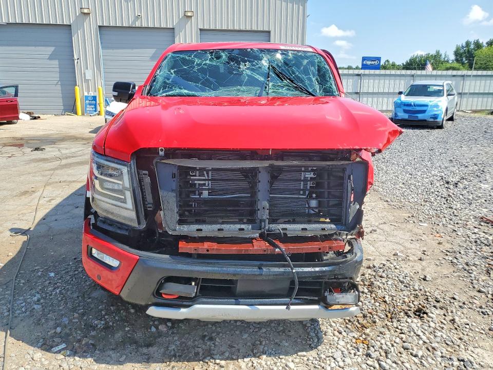 63417926 :رقم المزاد ، 1N6AA1ED4RN105043 vin ، 2024 Nissan Titan مزاد بيع