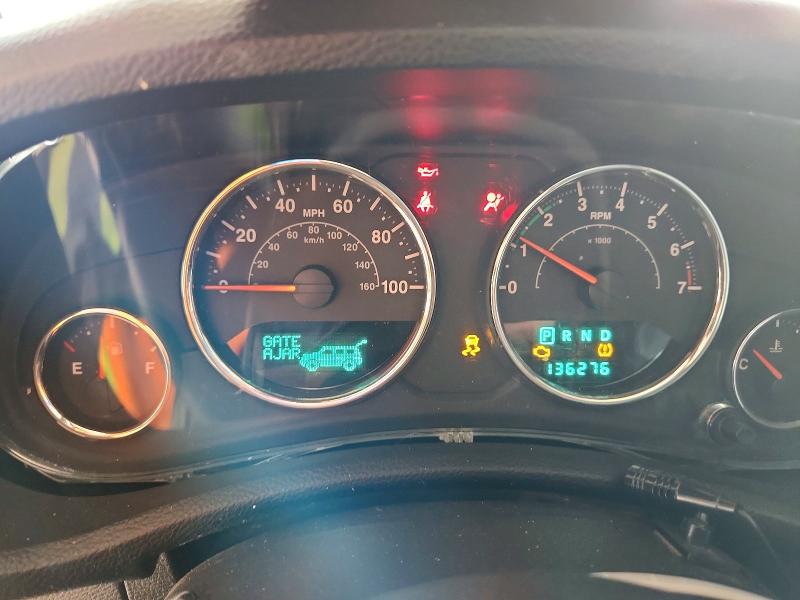 2014 Jeep Wrangler Unlimited მანქანა იყიდება აუქციონზე, vin: 1C4BJWDG5EL216173, აუქციონის ნომერი: 63863526