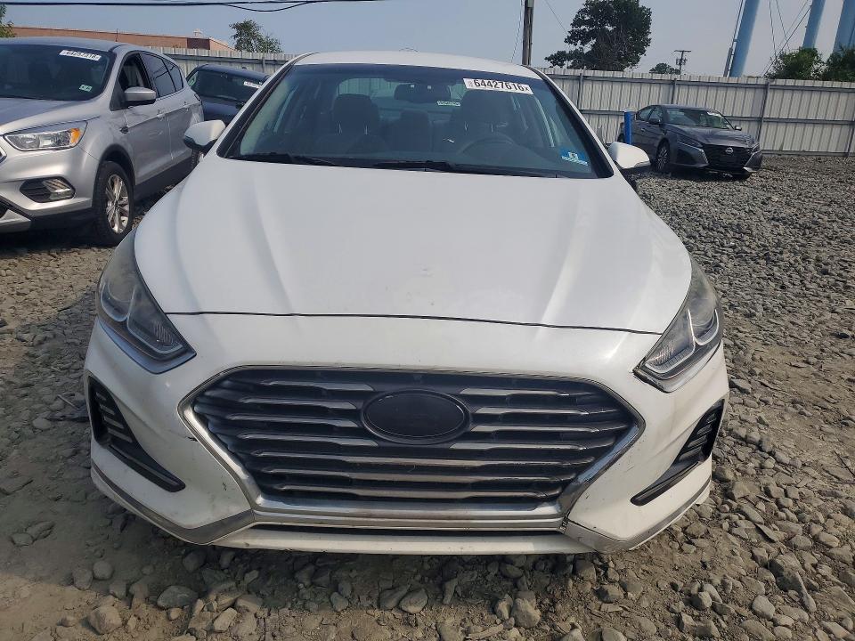 64427616 :رقم المزاد ، 5NPE34AF1JH650080 vin ، 2018 Hyundai Sonata مزاد بيع
