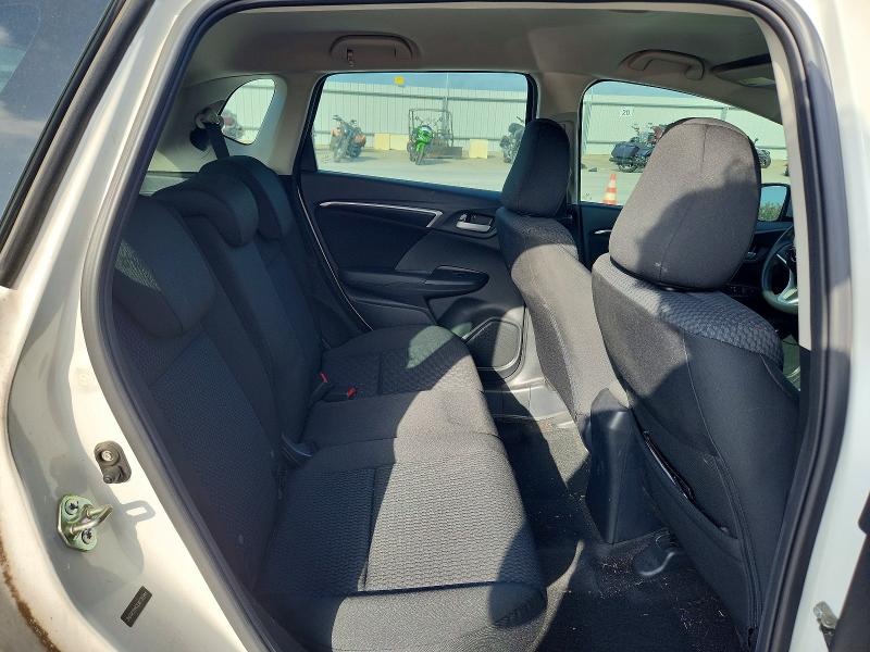 64732406 :رقم المزاد ، 3HGGK5H42LM720044 vin ، 2020 Honda Fit مزاد بيع
