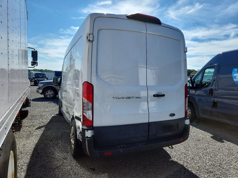 2021 Ford Transit მანქანა იყიდება აუქციონზე, vin: 1FTBR1C83MKA27242, აუქციონის ნომერი: 62644986