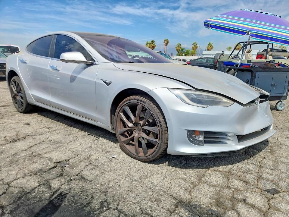 2018 Tesla Model S მანქანა იყიდება აუქციონზე, vin: 5YJSA1E29JF247459, აუქციონის ნომერი: 66997866
