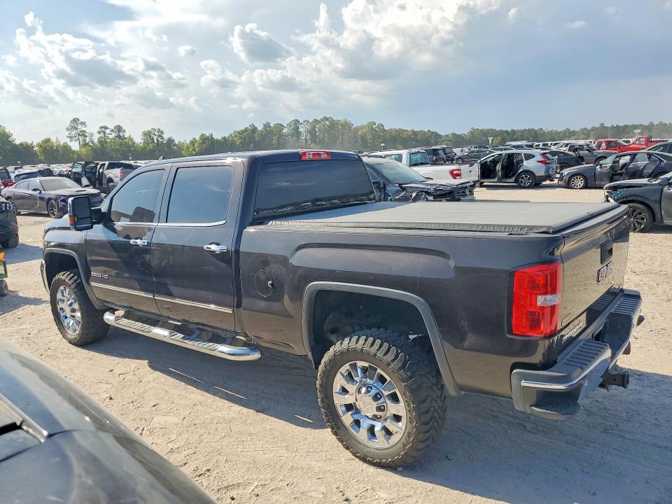 66758706 :رقم المزاد ، 1GT12TEYXJF275727 vin ، 2018 Gmc Sierra مزاد بيع