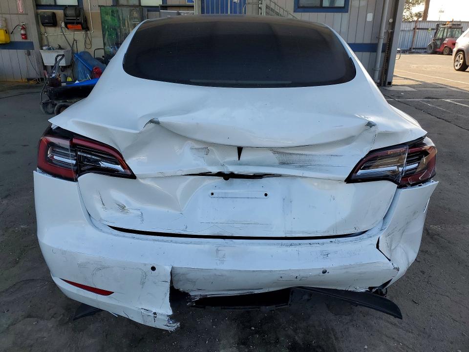 2022 Tesla Model 3 მანქანა იყიდება აუქციონზე, vin: 5YJ3E1EAXNF125392, აუქციონის ნომერი: 64458246