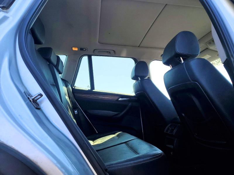 64094366 :رقم المزاد ، 5UXWX5C53BL702808 vin ، 2011 Bmw X3 مزاد بيع