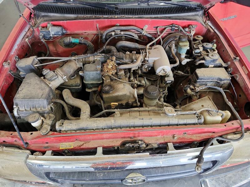 Auction sale of the 2000 Toyota Tacoma, vin: 4TAVL52N3YZ659597, lot number: 63770286