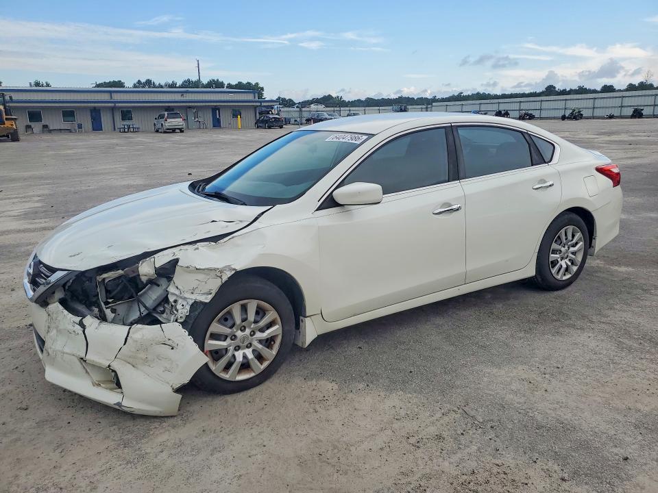 Продажа на аукционе авто 2016 Nissan Altima, vin: 1N4AL3AP6GC213607, номер лота: 64047986
