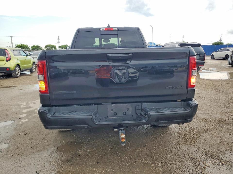 65883086 :رقم المزاد ، 1C6RRFBG8MN606172 vin ، 2021 Ram 1500 مزاد بيع