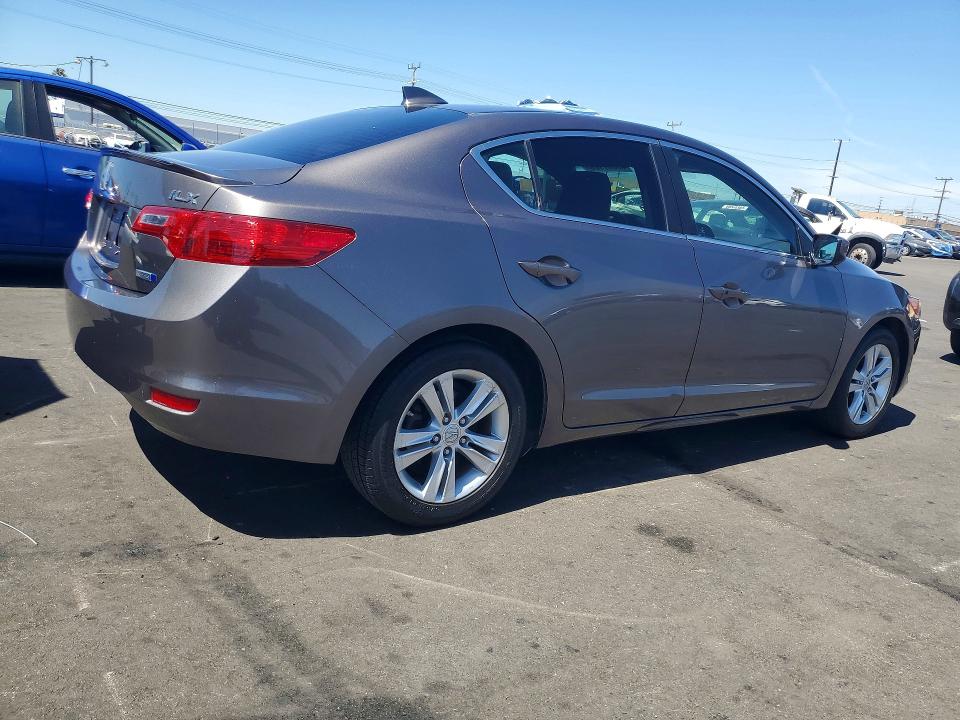 65867126 :رقم المزاد ، 19VDE3F72DE302212 vin ، 2013 Acura Ilx مزاد بيع