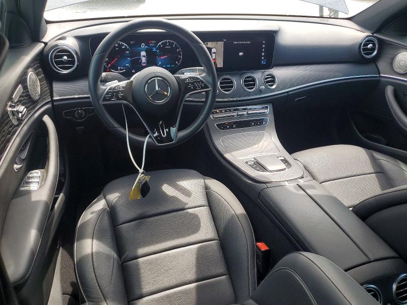 66631796 :رقم المزاد ، W1KZF5KB0MA999405 vin ، 2021 Mercedes-benz E مزاد بيع