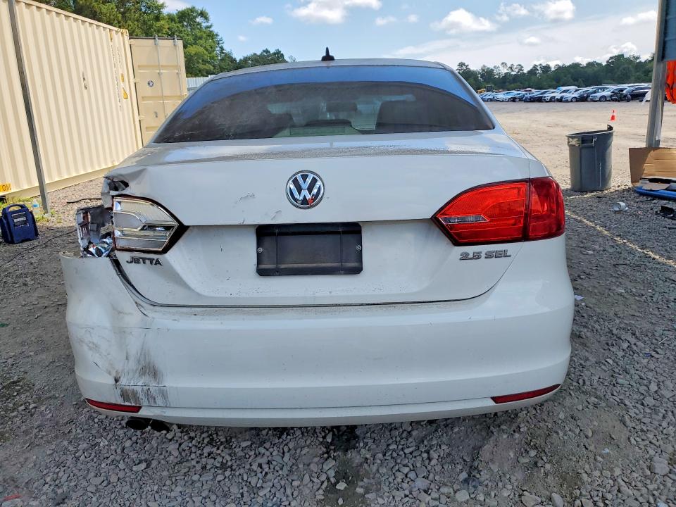 63999956 :رقم المزاد ، 3VWLX7AJ1DM407298 vin ، 2013 Volkswagen Jetta مزاد بيع