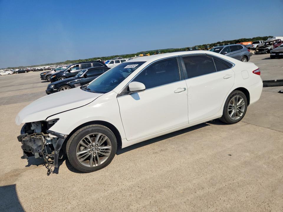 63604846 :رقم المزاد ، 4T1BF1FKXGU249586 vin ، 2016 Toyota Camry مزاد بيع