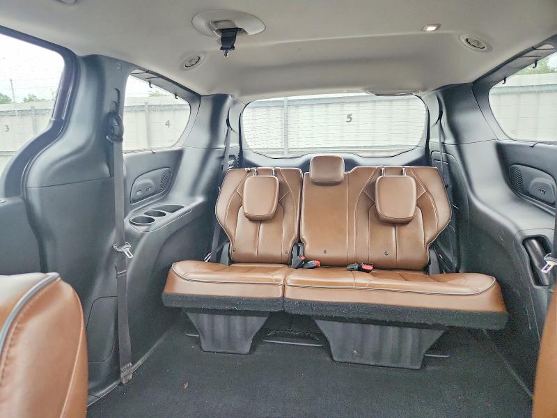 63484216 :رقم المزاد ، 2C4RC1GG8JR323372 vin ، 2018 Chrysler Pacifica مزاد بيع