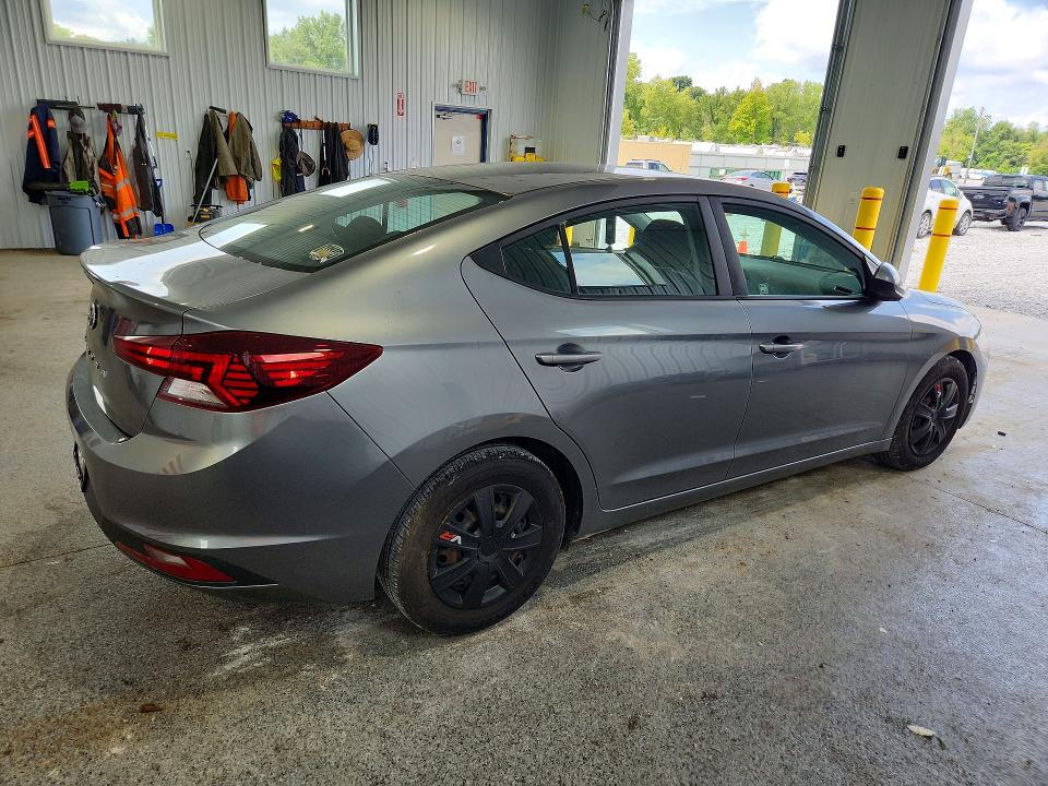 65805886 :رقم المزاد ، 5NPD74LF5KH432626 vin ، 2019 Hyundai Elantra مزاد بيع