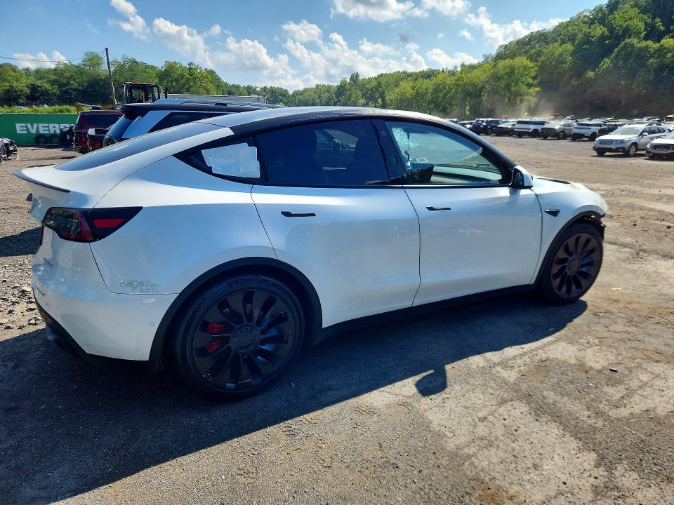 2022 Tesla Model Y მანქანა იყიდება აუქციონზე, vin: 7SAYGDEF0NF541645, აუქციონის ნომერი: 64382756