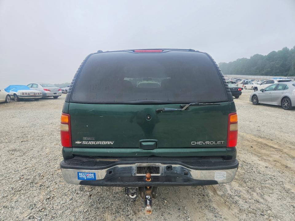 62882756 :رقم المزاد ، 3GNEC16Z02G202111 vin ، 2002 Chevrolet Suburban مزاد بيع