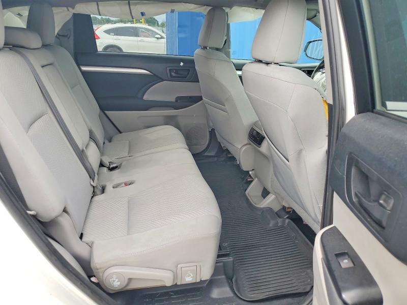 64834186 :رقم المزاد ، 5TDBZRFH4KS922819 vin ، 2019 Toyota Highlander مزاد بيع